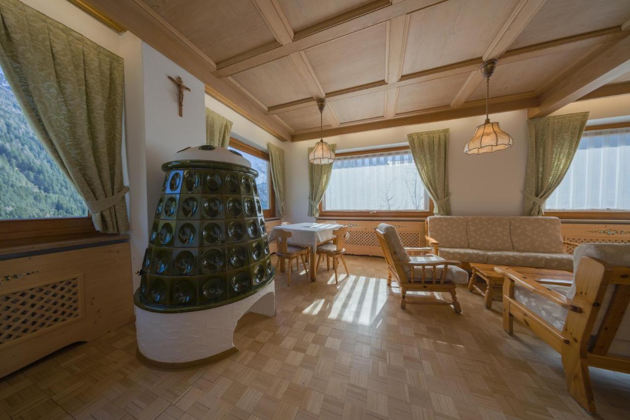 Locanda Pensione Maria Виго-ди-Фасса Экстерьер фото