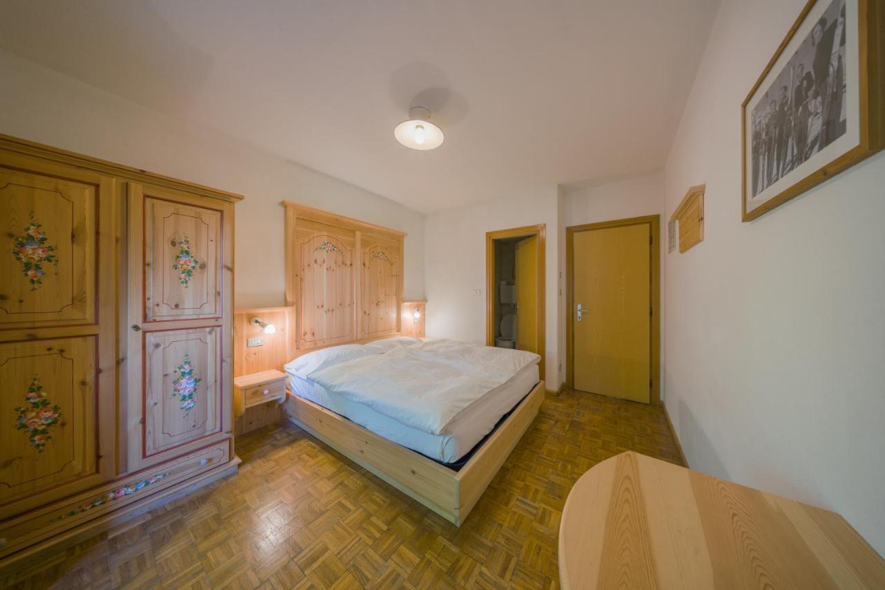 Locanda Pensione Maria Виго-ди-Фасса Экстерьер фото